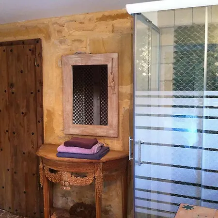 Le Clos Des Anges Bed and breakfast