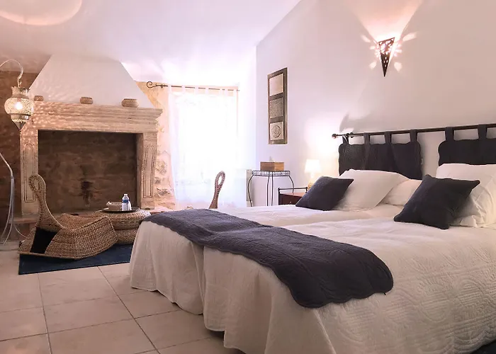 Le Clos Des Anges Bed & Breakfast 4*