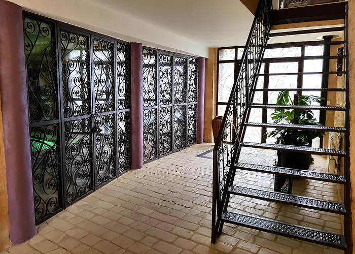 Le Clos Des Anges Bed & Breakfast