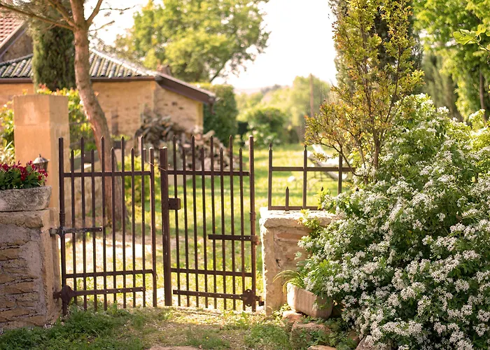 Le Clos Des Anges 4* Bagnols (Rhone)
