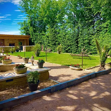 Le Clos Des Anges Couette-café 4*