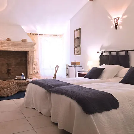 Le Clos Des Anges Bed and Breakfast 4*