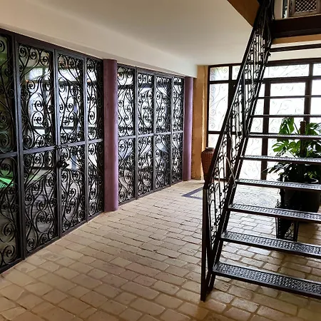 Le Clos Des Anges Bed and Breakfast
