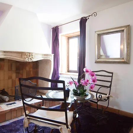 Le Clos Des Anges Bed and Breakfast 4*
