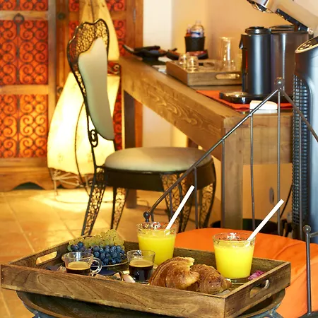 Le Clos Des Anges Bed and Breakfast
